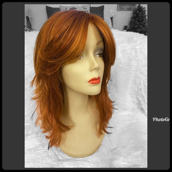Stunning lace front wig - Picture 2 of 9